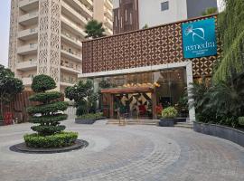 Remedra Hotels and Residences ที่พักในฟารีดาบัด