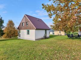 Holiday Home Holiday Hill 58 by Interhome, hotelli kohteessa Čistá