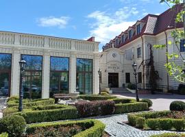 Hotel Jarosław, ξενοδοχείο με πάρκινγκ σε Jarosław