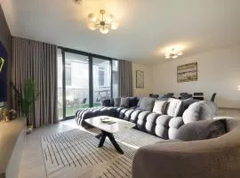 Silk Valley - 4B near Al Hamriyah | Private Garden