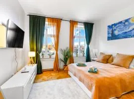 BRASSOVIA Hideaway