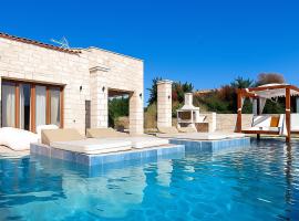 Villa Petradi with private pool, hotel em Astérion