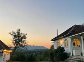 Mystic Twistic, קוטג' בV&icirc;rfurile