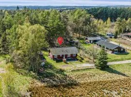 Lovely Home In Ebeltoft With Wifi