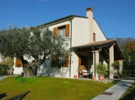 Maryhouse, hotel in Borso del Grappa