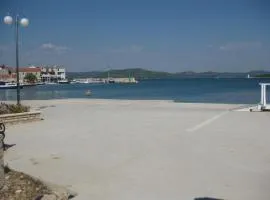 Apartment Mit Terrasse Direkt Am Meer