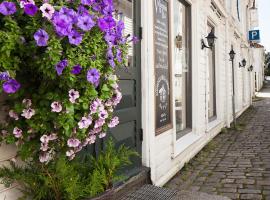 Kjøbmandsgaarden Hotel、マンダールのホテル