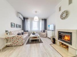 Sweet Home Family Lodge at Grand Monastery, hotel v mestu Smolyan