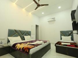 Aditya Home Stay, hotel u gradu Amritsar