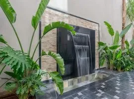 Séjour élégant avec terrasse et vue sur la ville