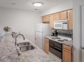 Charming Golf Getaway! River Oaks 19E