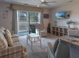 Charming Golf Getaway! River Oaks 19E