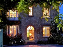 Lala Saul，坎佩爾的有停車位的飯店