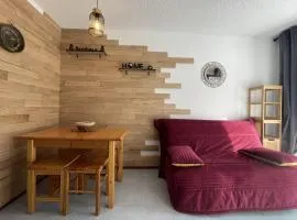 Bright T2 with mountain view and comfort