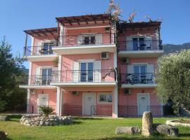 Elpida Studio, hotell i Trapezaki