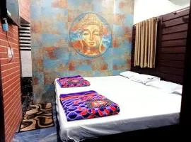 Hotel Best Quality PVR Near Railway Station