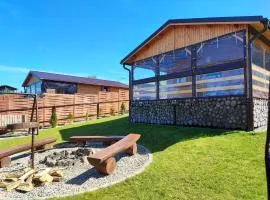 Siedlisko nr 4A nad jeziorem Skarlińskim, jezioro, mazury, domki letniskowe