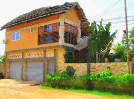 appart OUR HOME, hôtel à Palimé