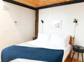 Loft 307 - The William - Vinyl - Downtown Vibes