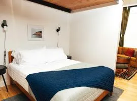 Loft 306 - The WIlliam - Atrium - Downtown Vibes