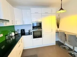 200m to Wembley Stadium Guest Rooms