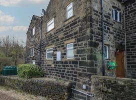 11 Hollin Well Cottage, hotell sihtkohas Sowerby Bridge