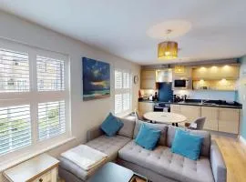 Hideaway at The Bay, 1 bedroom ground floor apartment, 2 small dogs welcome