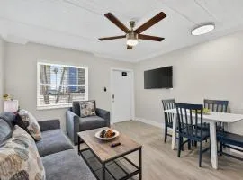 Sunset Beach Suites Unit 4