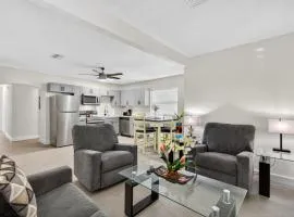 Park Shore Suites Unit 4