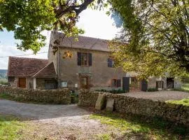 Grande Maison avec terrasse et proche rivière en Berry - FR-1-591-13