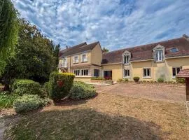 Maison de vacances avec grande piscine et tennis, proche du Zoo de Beauval et des Châteaux de la Loire - FR-1-591-47