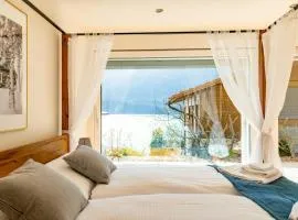 Luxury Lakeview Chalet with AC & SPA near Interlaken