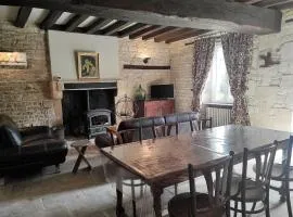 Gîte indépendant au bord de la rivière, cadre historique, pêche, animaux bienvenus, parking privé - FR-1-586-22