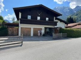 Haus Elisabeth, hotel in Sankt Martin bei Lofer