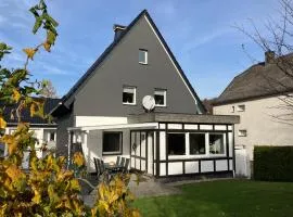 Landhaus Augenblicke in Olsberg - modernes Ferienhaus mit Garten
