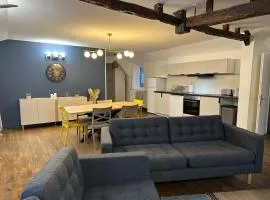 Le Charlet - Entre Marais et Cathédrale