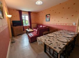 Appartement rénové au pied des Mille Étangs, 3 chambres - FR-1-583-410, hotel in Mélisey