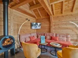 Chalet Authentique Près du Village, 5 Chambres, Balnéo - FR-1-808-2