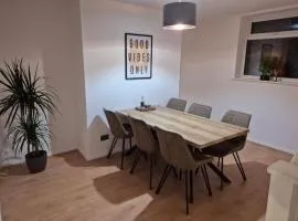 Cozy 2 Bedroom Macclesfield House