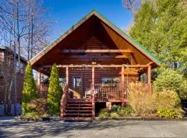 2 Mi to Dtwn Family-Friendly Cabin in Gatlinburg!