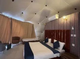 Bubbles Desert Camp Jeep Tours