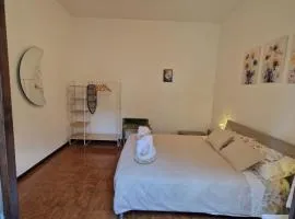 Daisy, cozy apartment in como