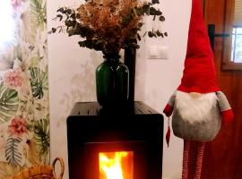 Casa Cueva Las Chicas del Puente, hotel din Setenil