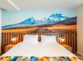 Scenic Roadside Rest - La Vista Motel