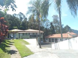 POUSADA SÃO LUCAS, hotel in Águas de Lindóia