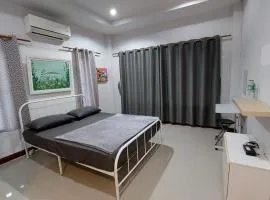 The Artist House Surat Thani