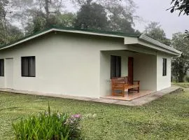 Alojamiento con lago privado en Bajos del Toro