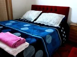 Habitaciones cerca Movistar en San Ignacio 1230 con desayuno