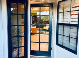 Ojai Serenity House - Peaceful Cozy Oasis, hotell i Ojai