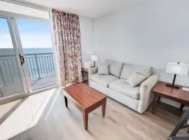 Roxanne Towers Remodeled with Amazing Views,Pools!